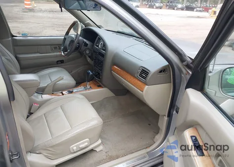 2001 Infiniti Qx4 Luxury z USA, uszkodzony, nr VIN JNRDR07Y71W102011